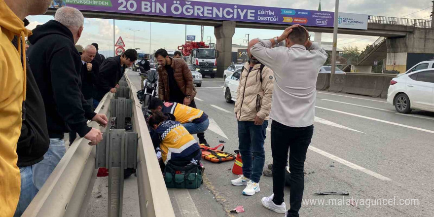 Tankerin sıkıştırdığı elektrikli bisiklet bariyere çarptı: Sürücü ağır yaralı