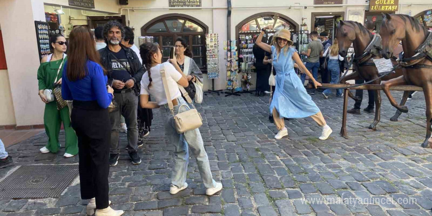 Tarihi Odunpazarı Evleri’nde hafta sonu yoğunluğu