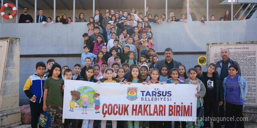 Tarsus’ta çocuklar haklarını eğlenerek öğrendi