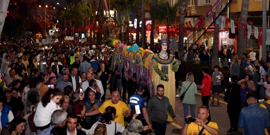 Tarsus’ta festival coşkusu sürüyor