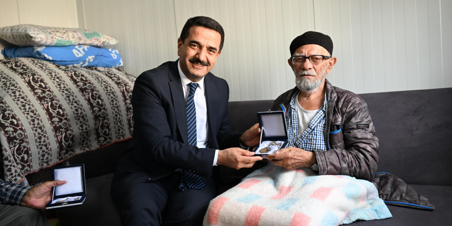 Taşkın, 107 yaşındaki Hamit Çiftlikle bir araya geldi