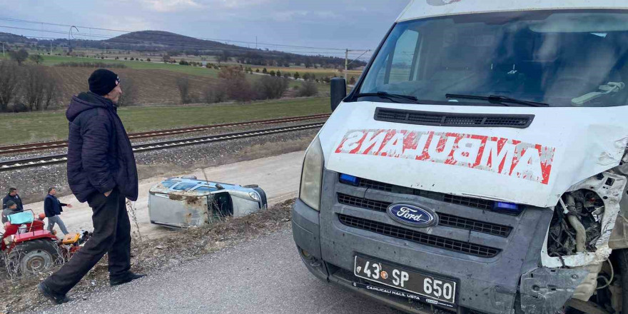 Tavşanlı’da ambulans ile hafif ticari araç çarpıştı: 1 yaralı