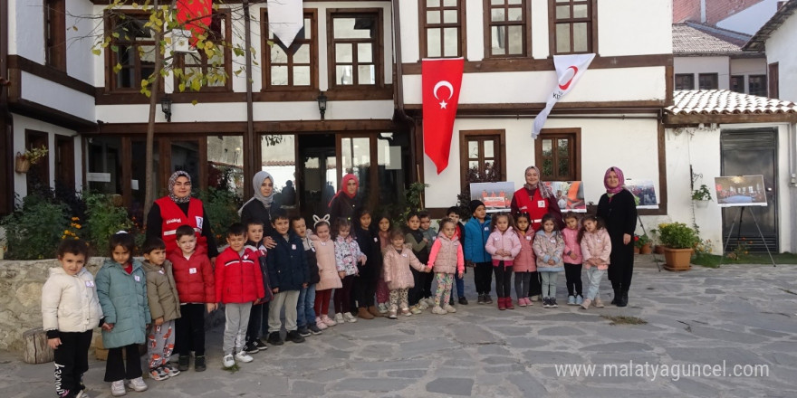 Tavşanlı’da öğrencilerin Kızılay’a ilgisi