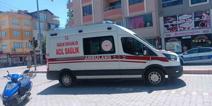 Tavşanlı’da trafik kazası 3 yaralı