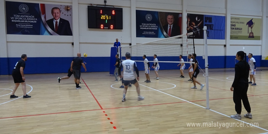 Tavşanlı’da Voleybol Turnuvası