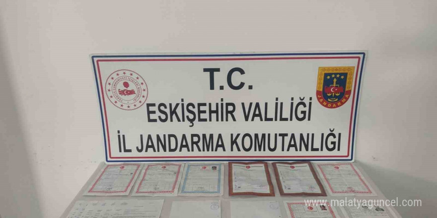 Tefecilik yapan 2 kişi yakalandı