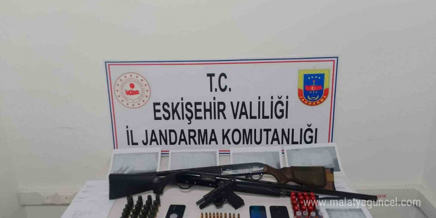 Tefecilik yapan 3 şahsa jandarma operasyonu