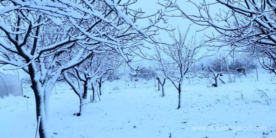 Tekirdağ Hayrabolu’da kar yağışı