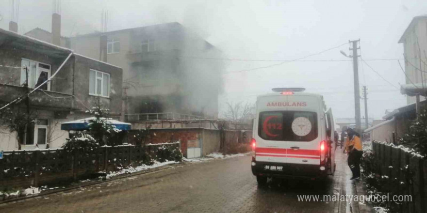 Tekirdağ’da ev yangını