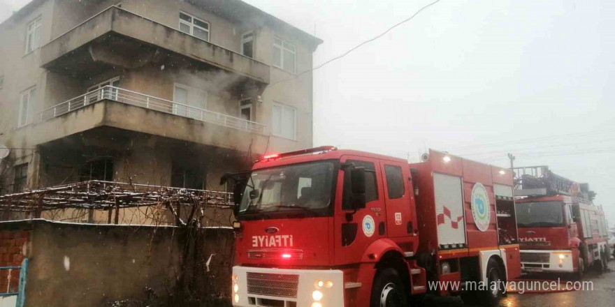 Tekirdağ’da ev yangını