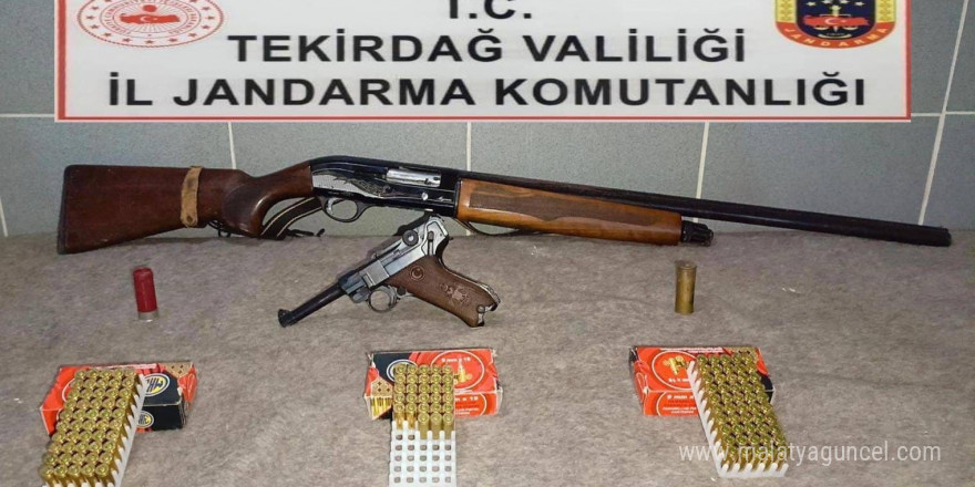 Tekirdağ’da jandarma operasyonlarında ruhsatsız silahlar ele geçirildi