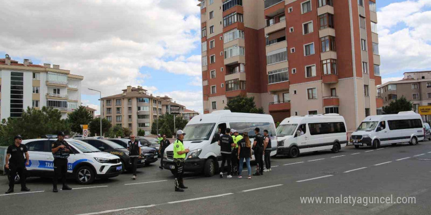 Tekirdağ’da okul ve yurt çevrelerinde güvenlik denetimleri: 16 aranan şahıs yakalandı