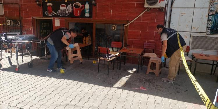 Tekirdağ’da platonik aşk dehşeti: 1 ölü, biri polis 4 yaralı