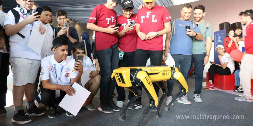 TEKNOFEST’te ’Robot Mext’ için sevgi yarışı