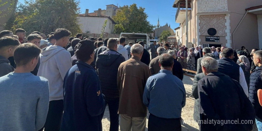 Ters şeritten gelen sürücünün sebep olduğu kazada bir kişi daha hayatını kaybetti