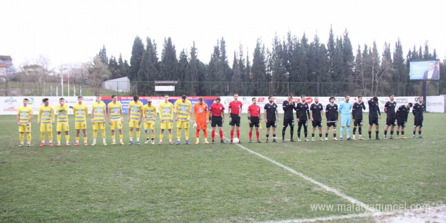 TFF 2. Lig: Belediye Derincespor: 2 - Nazillispor: 1