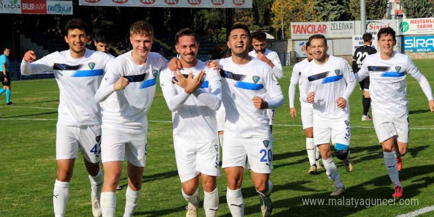 TFF 2. Lig: Karacabey Belediyespor: 3 - Nazillispor: 0