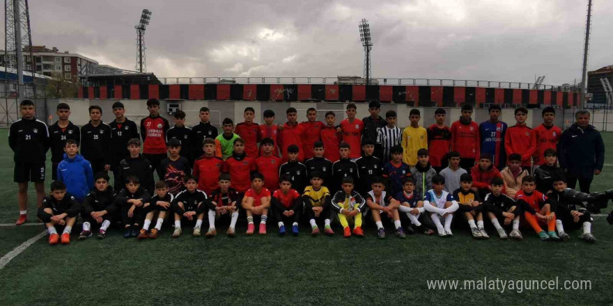 TFF U14 milli takım seçmeleri Van’da yapıldı