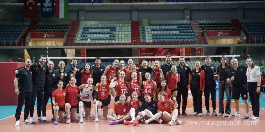 THY Kadın Voleybol Takımı, CEV Kupası’nda play-off turuna yükseldi