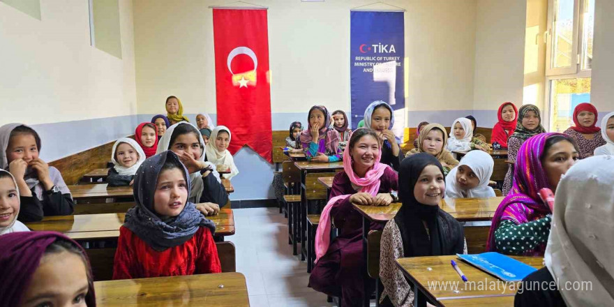 TİKA, Afganistan’daki okulları modern eğitim ortamına kavuşturdu