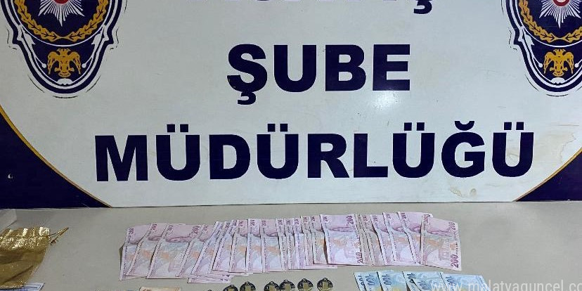 Tokat’ta sahte altın dolandırıcısı suçüstü yakalandı