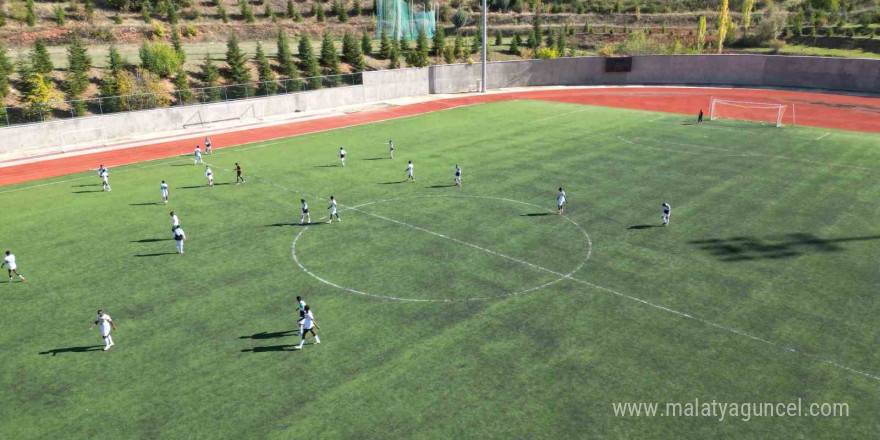 Tokat’ta yabancı öğrenciler arası futbol turnuvası başladı