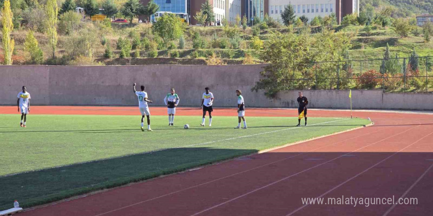 Tokat’ta yabancı öğrenciler arası futbol turnuvası başladı