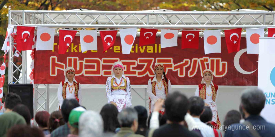 Tokyo’da Türkiye Festivali yapıldı, Japonlar halay çekti