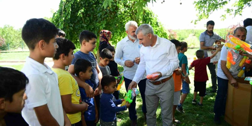 Topsöğüt’lü çocuklar ‘iyilik makası’ etkinliğinde keyifli anlar yaşadılar