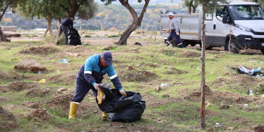 Toroslar Belediyesinden mesire alanlarında temizlik çalışması