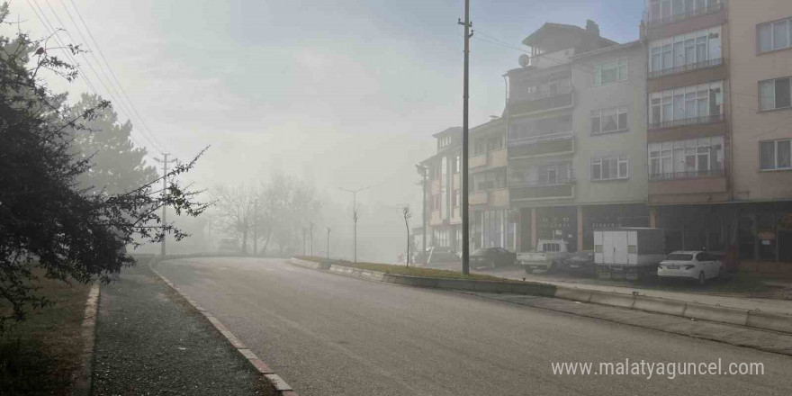 Tosya’da sis ulaşımı olumsuz etkiledi