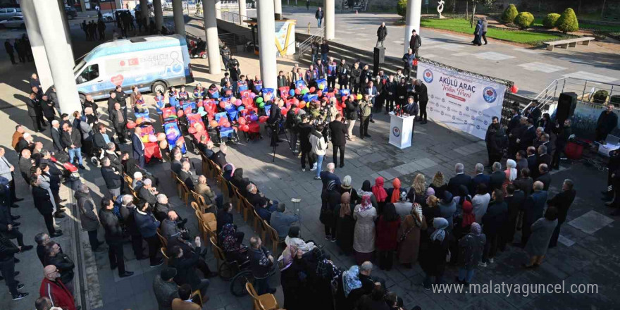 Trabzonlu gurbetçilerden engellilere akülü araç yardımı