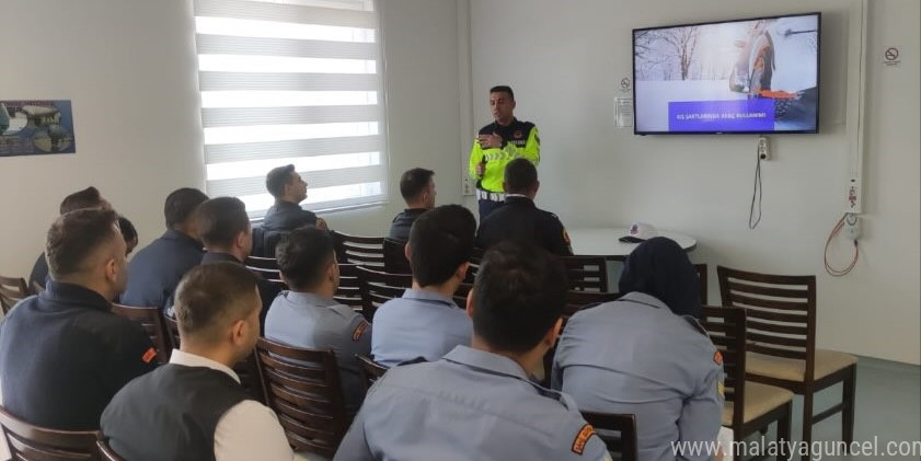 Trafik jandarması eğitimlerine devam ediyor