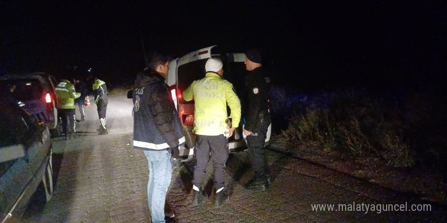 Trafik polislerinin şüphelendiği araçta uyuşturucu ele geçirildi