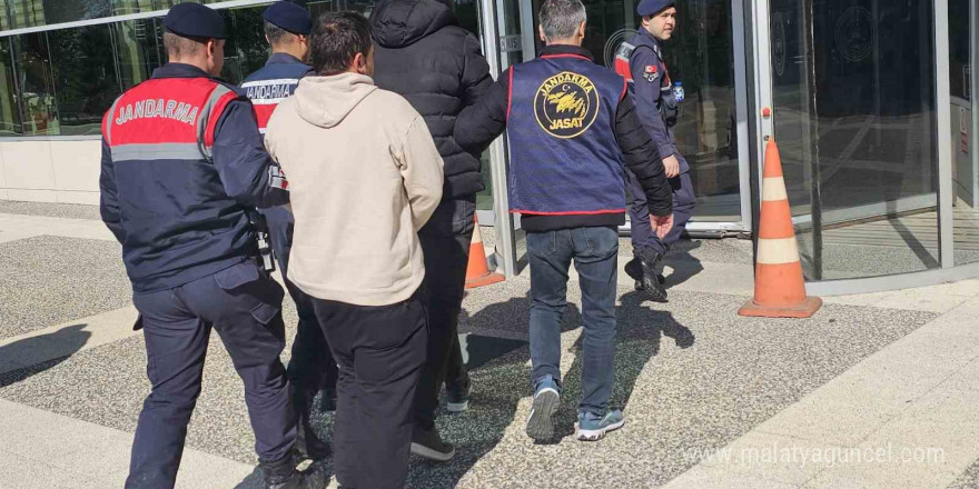 Trafodan 800 kilogram bakır lama maddesi çaldılar