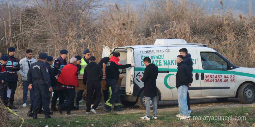 Traktör dere yatağına düştü: Dede öldü, torunu yara almadan kurtuldu