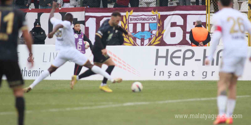 Trendyol 1. Lig: Bandırmaspor: 2 - Manisa Futbol Kulübü: 3