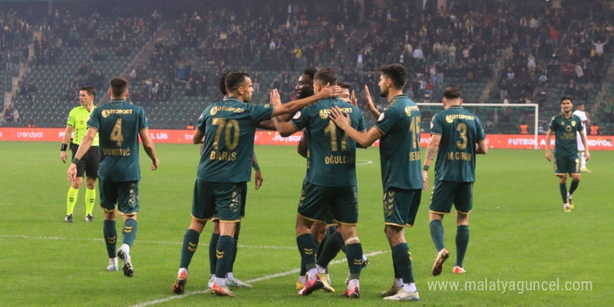 Trendyol 1. Lig: Kocaelispor: 2 - Fatih Karagümrük: 1