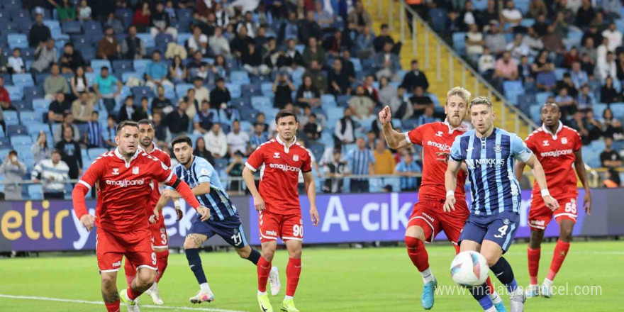 Trendyol Süper Lig: Adana Demirspor: 2 - Sivasspor: 1 (İlk yarı)