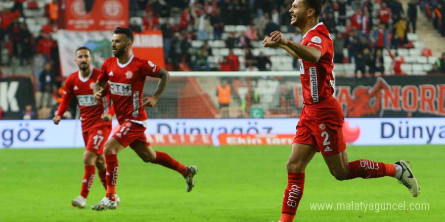 Trendyol Süper Lig: Antalyaspor: 2 - Sivasspor: 1 (Maç sonucu)