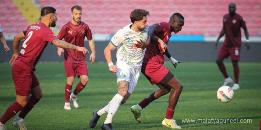 Trendyol Süper Lig: Atakaş Hatayspor: 1 - Çaykur Rizespor: 1 (İlk yarı)