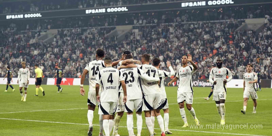 Trendyol Süper Lig: Beşiktaş: 1 - Kasımpaşa: 0 (İlk yarı)