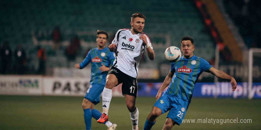 Trendyol Süper Lig: Çaykur Rizespor: 1 - Beşiktaş: 1 (İlk yarı)