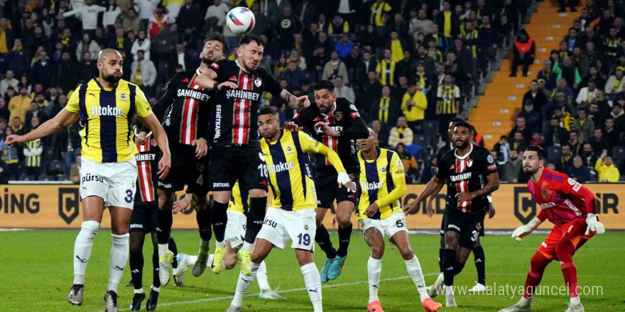 Trendyol Süper Lig: Fenerbahçe: 3 - Gaziantep FK: 1 (Maç sonucu)