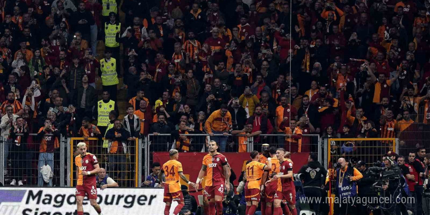 Trendyol Süper Lig: Galatasaray: 1 - Beşiktaş: 0 (İlk yarı)