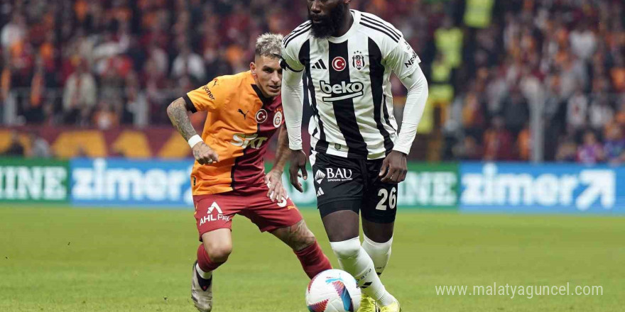 Trendyol Süper Lig: Galatasaray: 1 - Beşiktaş: 0 (İlk yarı)