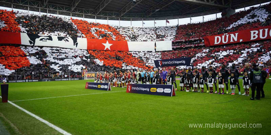 Trendyol Süper Lig: Galatasaray: 1 - Samsunspor: 0 (Maç devam ediyor)