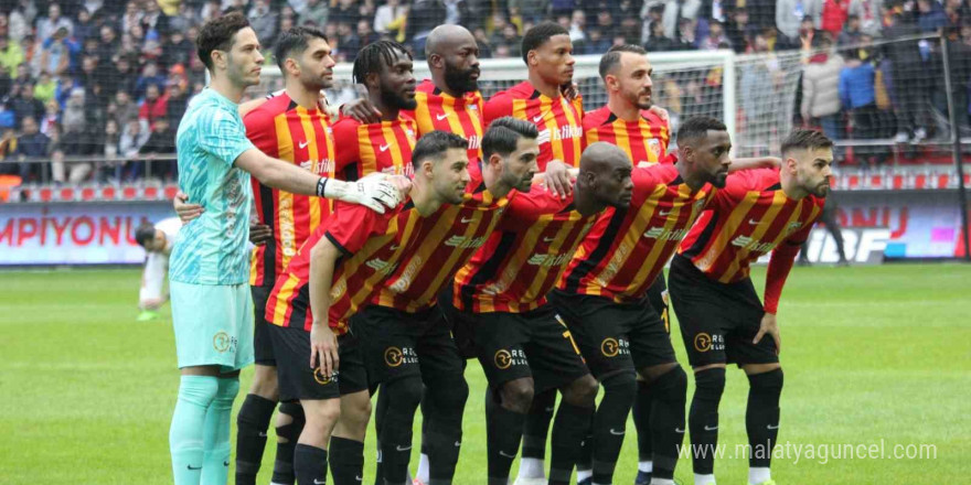 Trendyol Süper Lig: Kayserispor: 1 - Galatasaray: 1 (Maç devam ediyor)