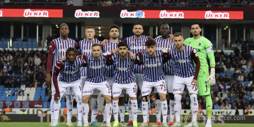 Trendyol Süper Lig: Trabzonspor: 0 - RAMS Başakşehir: 0  (İlk yarı)