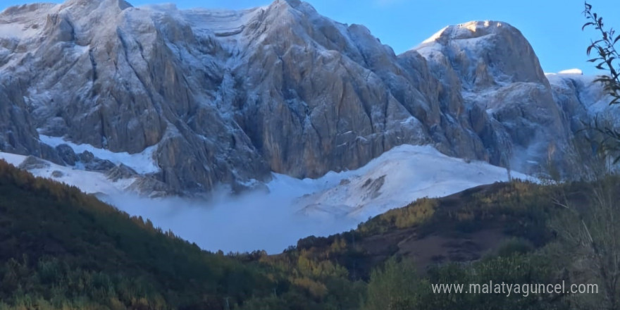 Tunceli’nin yüksek kesimleri beyaza büründü